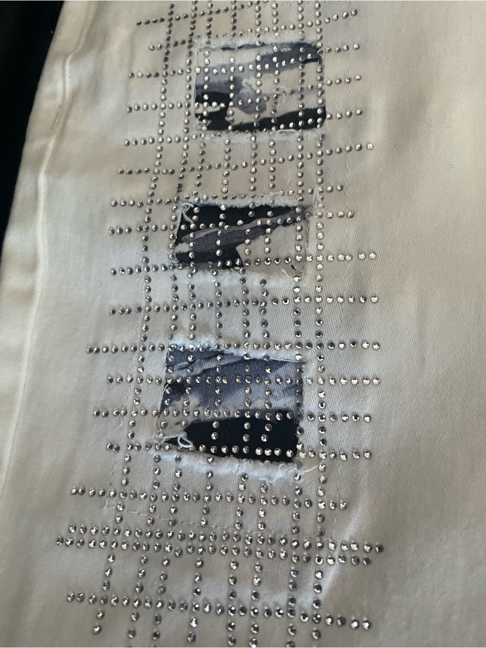 Claire Desjardins White Embellished
Jeans Size L Rhinestone Patchwork Denim
